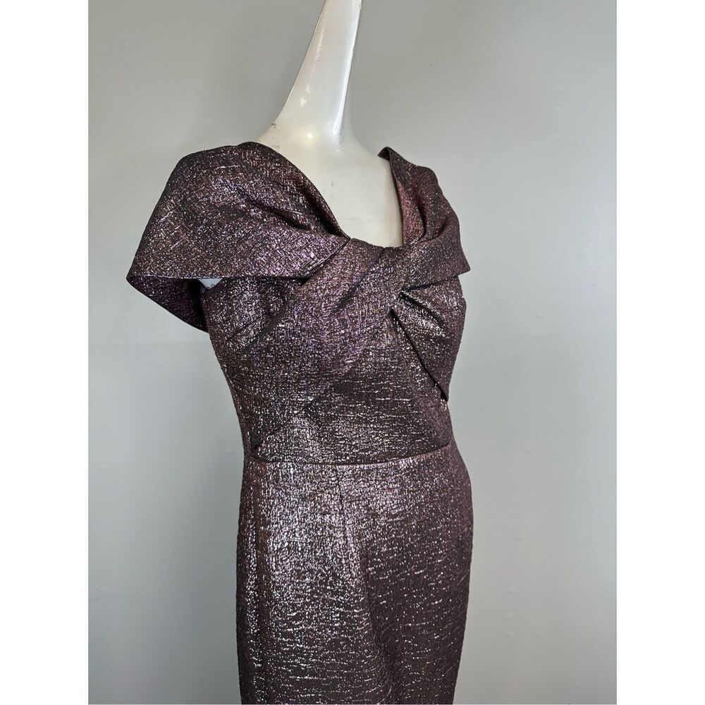 Teri Jon by Rickie Freeman Off-The-Shoulder Metallic Gown Size 6 $580 - Picture 11 of 12
